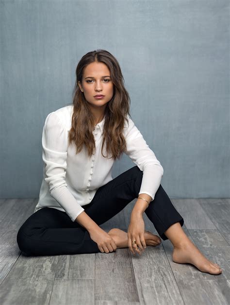 Alicia Vikanders Feet << wikiFeet 